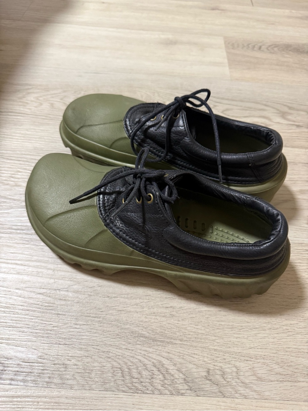 Crocs Axel All Terrain Mens Shoes Size 13 Leather Rubber Shoes Olive Green Black